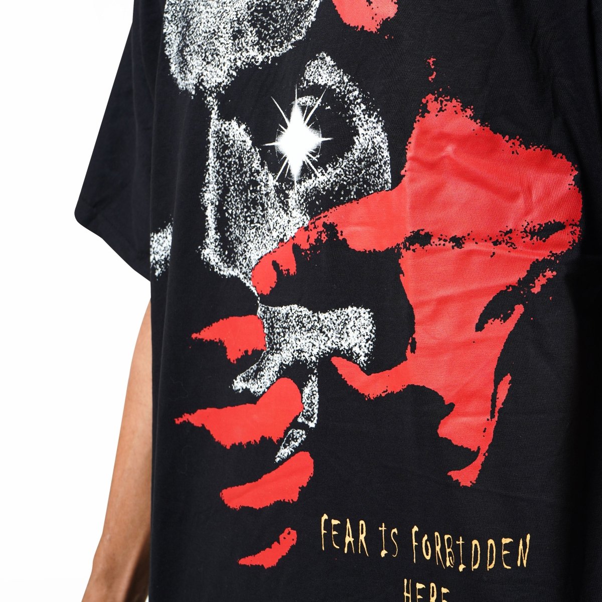 Fearless Black Printed Oversized T-shirt - mojo ji